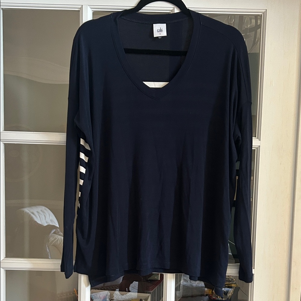 Gilli Deep Blue Long Sleeve V-Neck Top